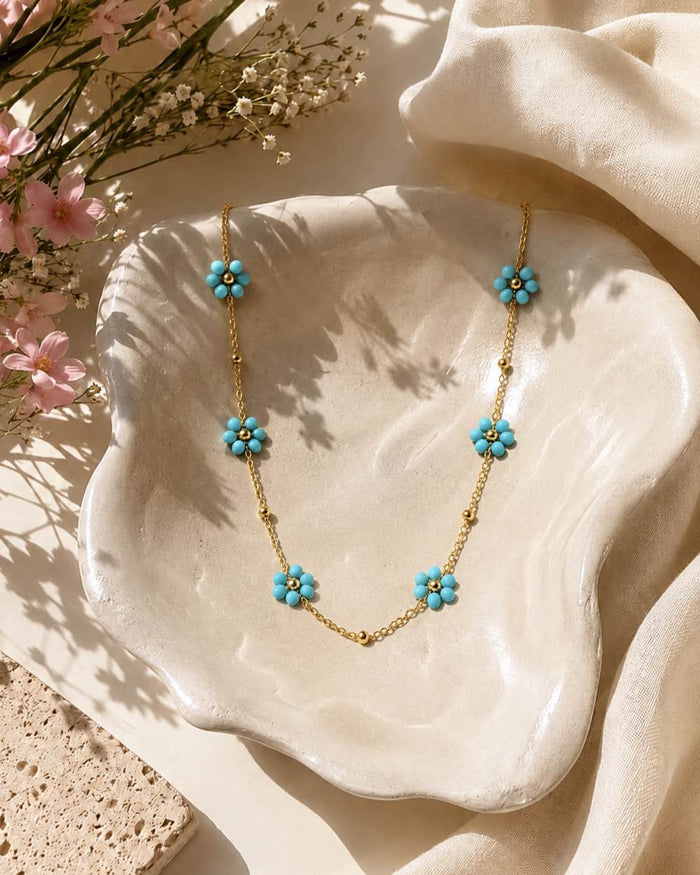 Fleurs Turquoise Necklace